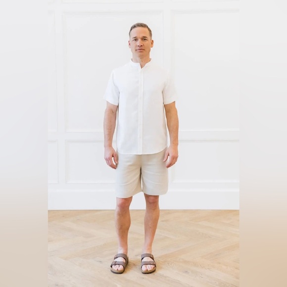 Cozy Earth Men's White Coastal Comfort Mock Neck Short Sleeve Button Down Sz L - Picture 2 of 10